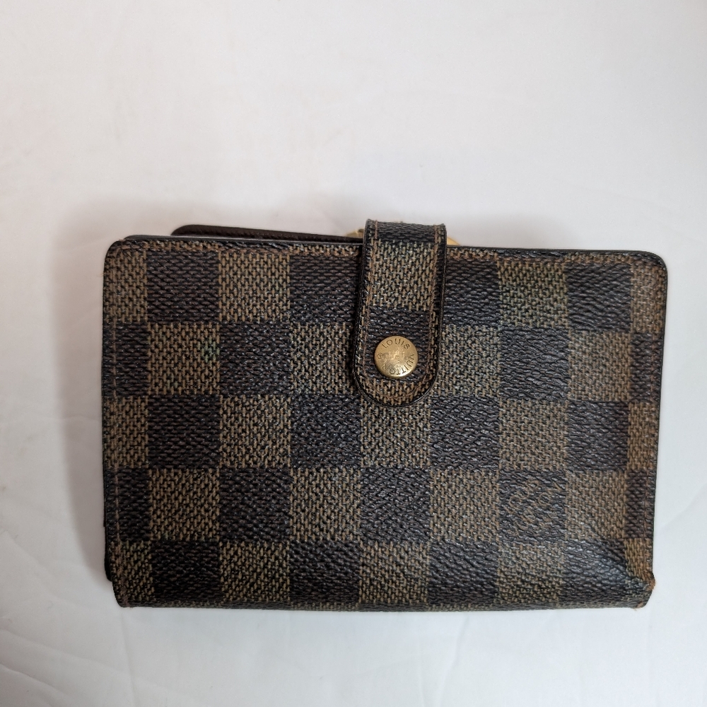 Louis Vuitton Damier Kisslock Wallet